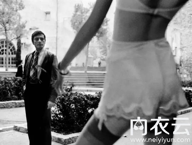 内衣设计师出书大谈胸罩和吊袜带的那些事儿