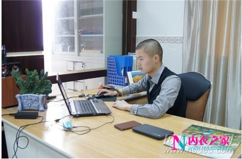 徐红斌，一个从小内裤做大文章的年轻人