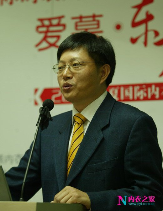 专访爱慕张荣明：一颗令人爱慕的心