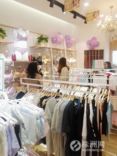 闺友魅力时尚内衣_性感高跟鞋是女人的闺中密友,散发奢华冷艳的女人魅力
