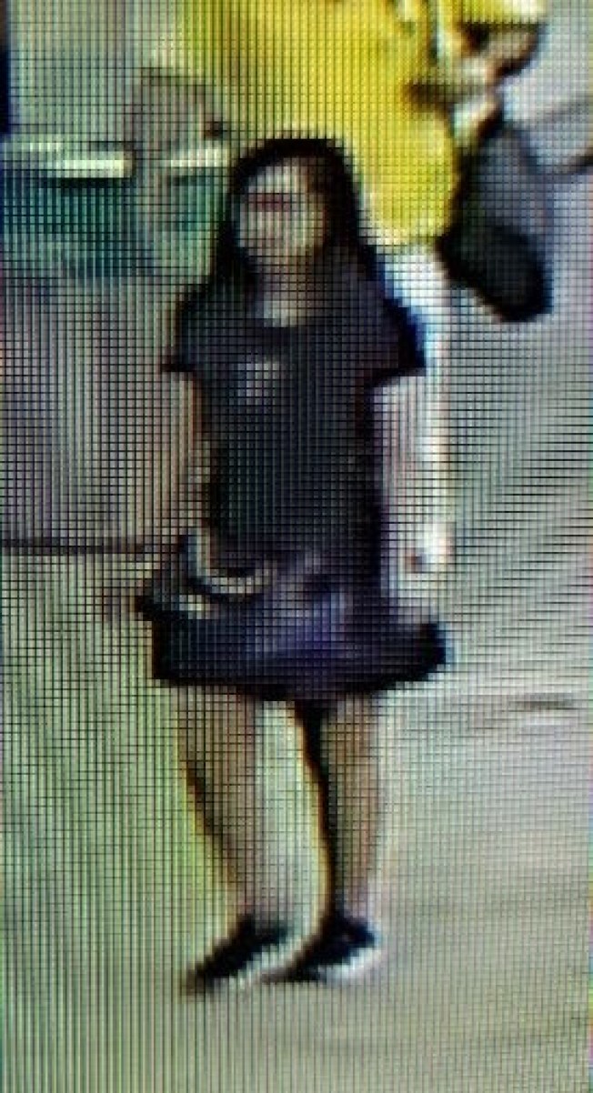 12岁女孩吊带内衣图片_别人家的女儿被捧成宝,这个12岁莆田女孩却要为爸爸洗内衣裤,还要...