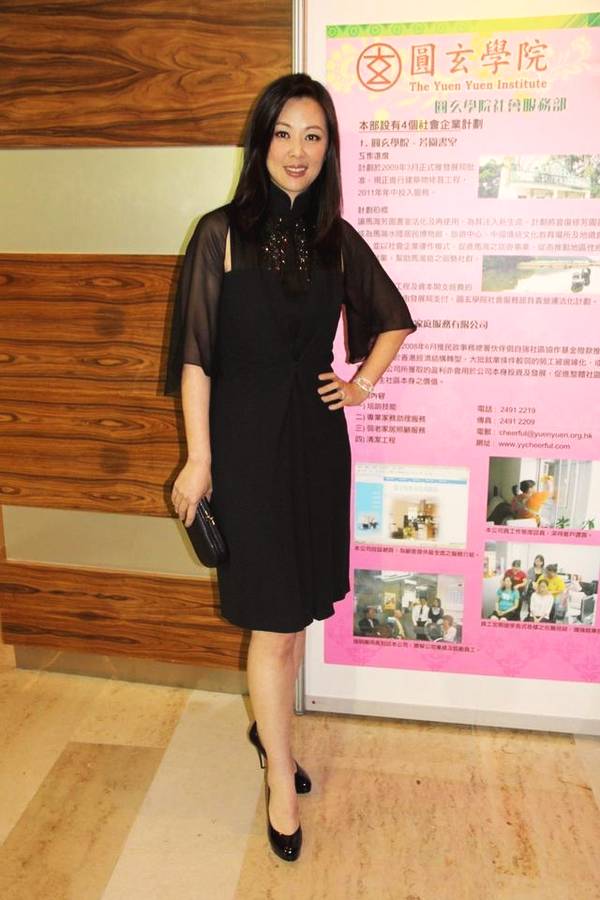 12岁女孩内衣上衣_紧急寻人！招远12岁女孩离家出走,穿米色上衣蓝校裤