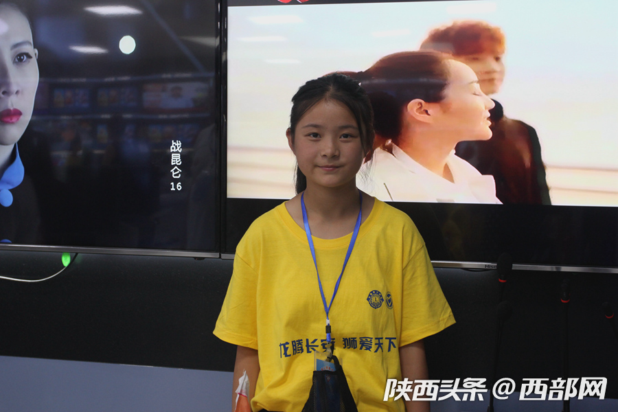 14岁女孩的内衣图片_留守儿童的暑假|紫阳14岁女孩：想打篮球会一点一点实现自己的目标