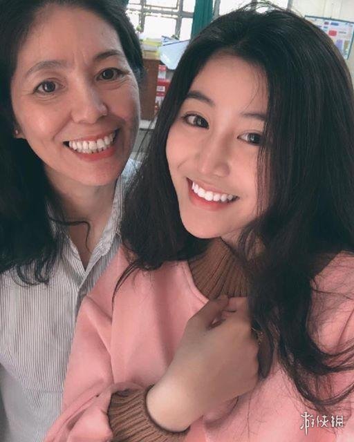 16岁美女内衣_越南16岁美女高中生走红网络！被赞“零瑕疵女神”