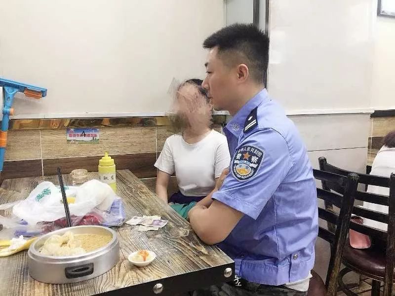 14岁小女孩内衣_他21岁时恋上14岁小女孩,用7年时间等她长大,婚后却大变样(2)