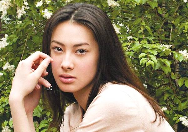 2元内衣_西安女子花近十万元加盟“天价”内衣进货半年多仅卖2套(2)