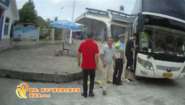 14岁少女内衣照片_14岁少女离家失联出走前曾与神秘男聊天并获费用